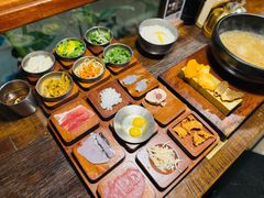 -银米·云南传统过桥米线(双廊黑金冠店)