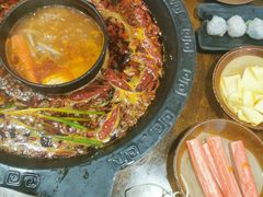 -黄潇洒老火锅(九眼桥宏济巷店)