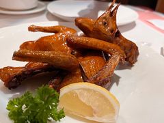 招牌红烧乳鸽-太平馆西餐厅(北京路店)