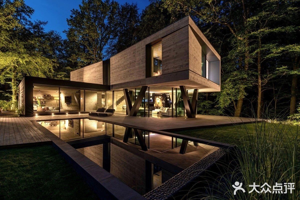 德国484㎡混凝土别墅好想住上一晚