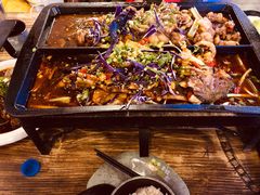 -蛙两只美蛙鱼头火锅(恒茂店)