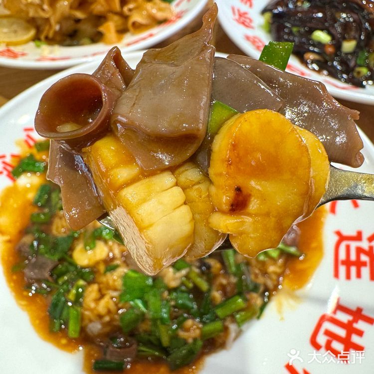 ‼️在大连，打工人的小食堂，座无虚席