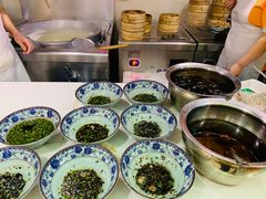 -老新隆牛肉锅贴(新街口店)