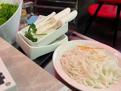 -三头牛·潮汕牛肉生蚝火锅 (夏湾店)