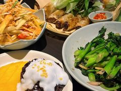 -大头虾越式风味餐厅(光明广场店)