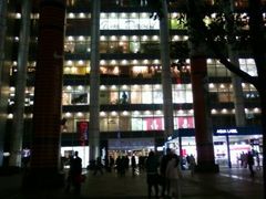 -上海世茂广场(南京东路店)