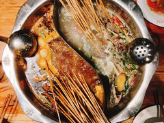 鸳鸯锅底-袁记串串香(梁家巷店)
