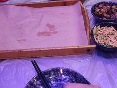 -夜火烤摊·东北烧烤酒场·老杨小黄鱼