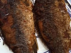 闷酥鱼-老北京胡同味道二荤铺(酒仙桥店)