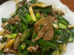 -胡子饮食店