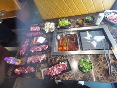 -牛里牛气· 榴莲海鲜鲜牛肉自助火锅·烤肉(横岗店)