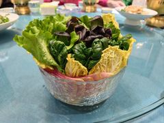 -靓海海鲜火锅(水上湖边观景店)