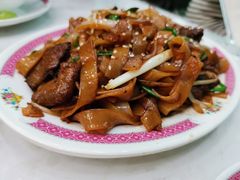 干炒牛河-东鑫记港式茶餐厅(南京东路店)