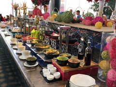 自助取餐区-北京贵宾楼饭店 红墙咖啡厅