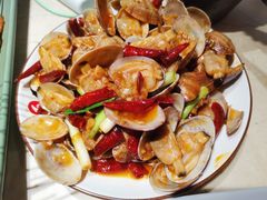 花甲-金太阳海鲜烧烤·本地人餐厅(星海公园店)