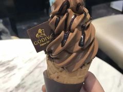 榛子蓉系列巧克力-GODIVA(万象城店)