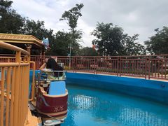 -七彩云南欢乐世界