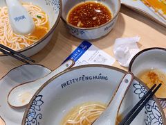 -俏凤凰(美林M·LIVE天地东座店)
