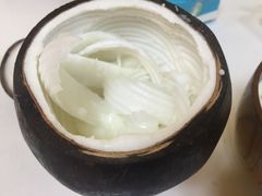 -志龙皇冠吃货椰子铺
