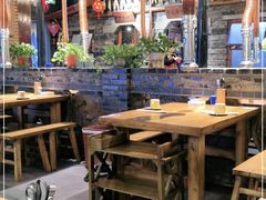 大堂-喝丢一只鞋·东北烤肉·烧烤·铜火锅(童卫路店)