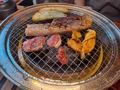 -叽叽扎扎烤肉场(生态城万达店)