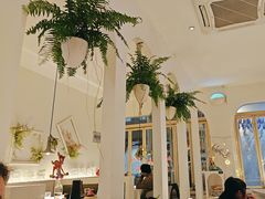 -春树下·树屋花房西餐厅(罍街AS1980店)