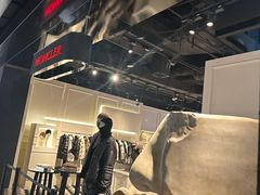 -MONCLER(北京SKP概念店)