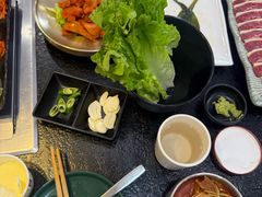 -臻牛烤肉