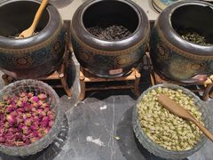 -金马门国际美食百汇(珞喻路店)