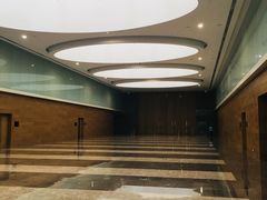 -上海跨国采购会展中心