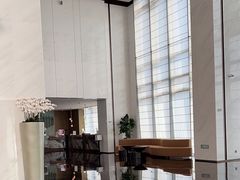 -深圳国际会展中心希尔顿酒店(前海华发冰雪世界店)