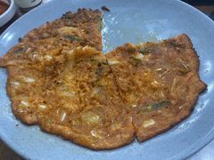 泡菜饼-元堂脊骨土豆汤(明洞2号店)