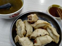 -黄阿姨锅贴大王(万航渡路店)