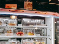 面包甜点陈列柜-哈根达斯(皇庭店)