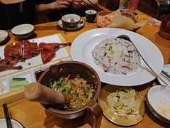 -老滇山寨•云南特色菜•地方菜•民族风情歌舞表演(金碧店)