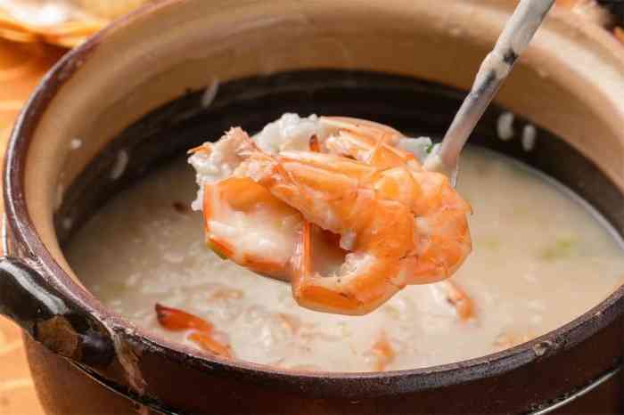 打分 团购一锅虾粥,虾很鲜美,又划算,下次还来吃