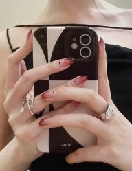 -IDO美甲美睫