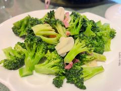 -香巴拉云南餐厅(华莱坞店)