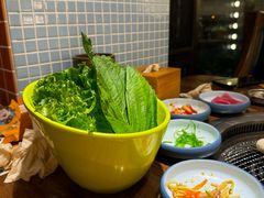 -明洞阿姨·韩式酱蟹烤肉·创意料理(三元桥店)