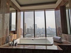 -广州天河希尔顿酒店