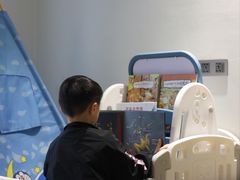 -皇马海口湾海景酒店(万绿园秀英港店)