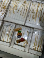 -周大福CHOW TAI FOOK(浦东八佰伴店)