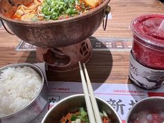 -成都你六姐·牛肉冒菜(信泰中心商场店)