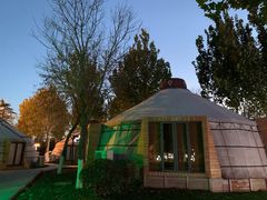 -九十九顶毡房(阜石路店)