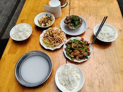 -十一街苍蝇馆子转经消江湖菜(九眼桥十一街店)