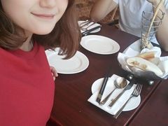 -香格里拉鱼跃地中海西餐厅·牛排披萨