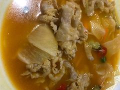 酸汤肥牛-外婆私房菜(新亚百货店)