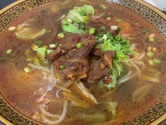 酸辣牛肉米线-老陶包子铺(南大西南村店)