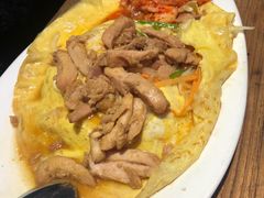 鸡肉蛋包饭-花腰餐吧Bistro烧烤 傣味(传媒大学店)