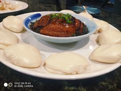 梅菜扣肉夹荷叶饼-来小酌·长安酒家(翠庭大厦店)